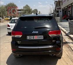 جیپ گراند شیرۆکی